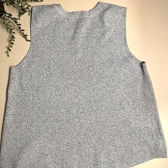 ANN TAYLOR LOFT| sleeveless top - Picture 2 of 5